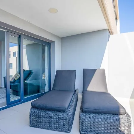 Lujoso De 3 Apartament
