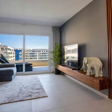Lujoso De 3 Apartament